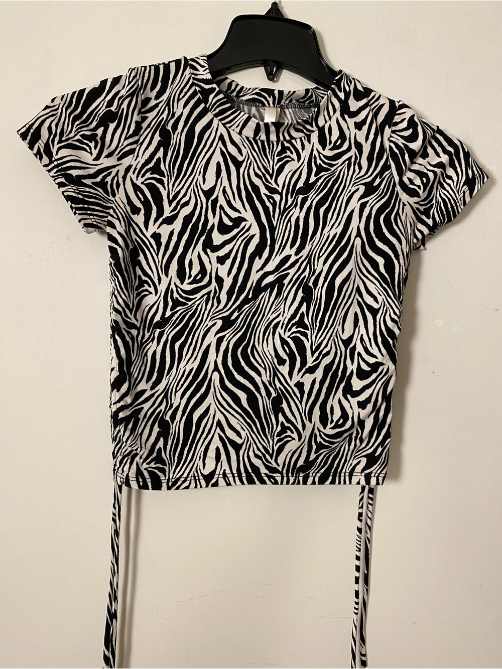 Black & White Zebra Print Short Sleeve Crop Top with drawstrings